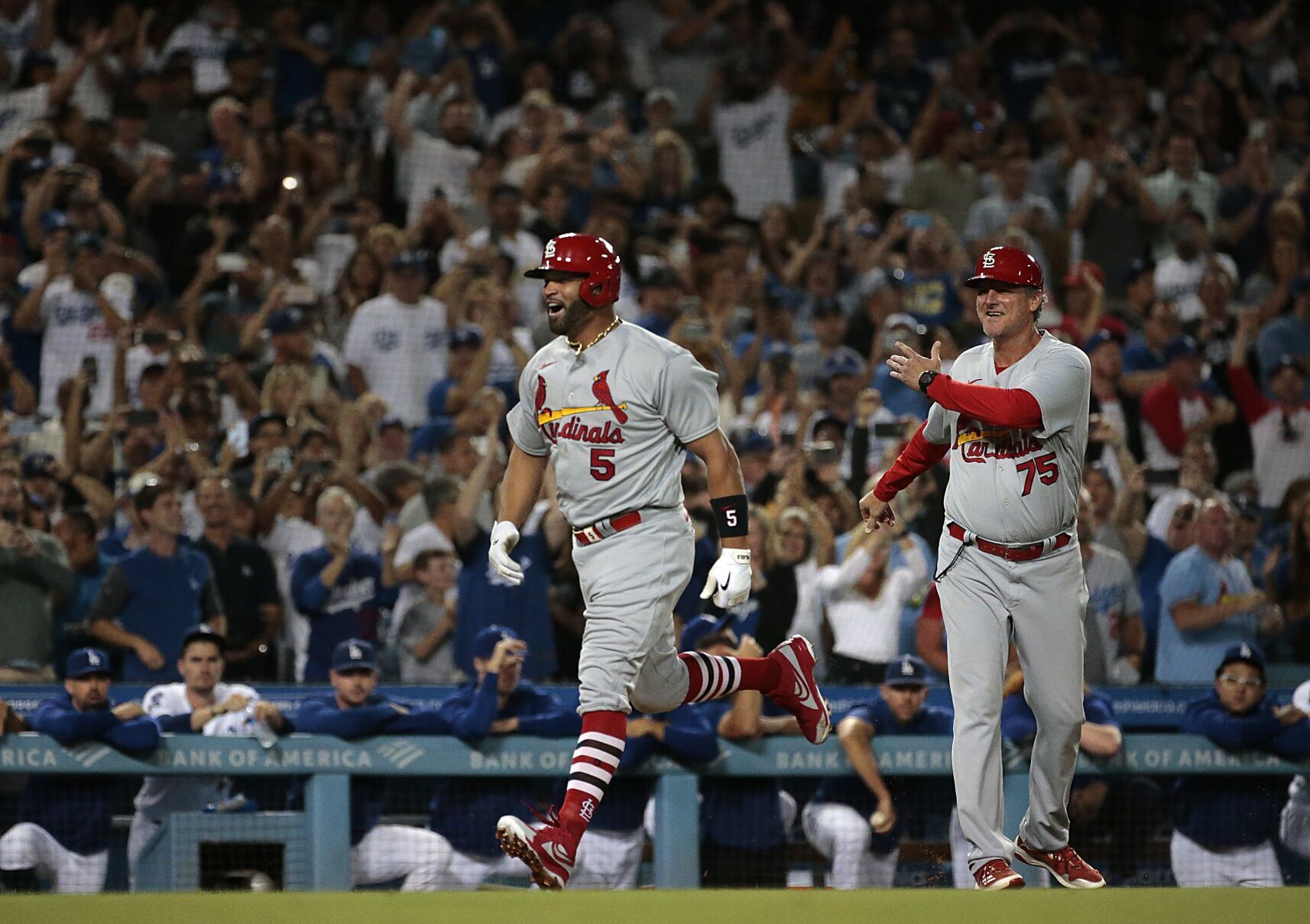 Pujols hits 700